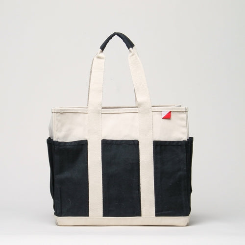 versatile pocket tote shoulder bag