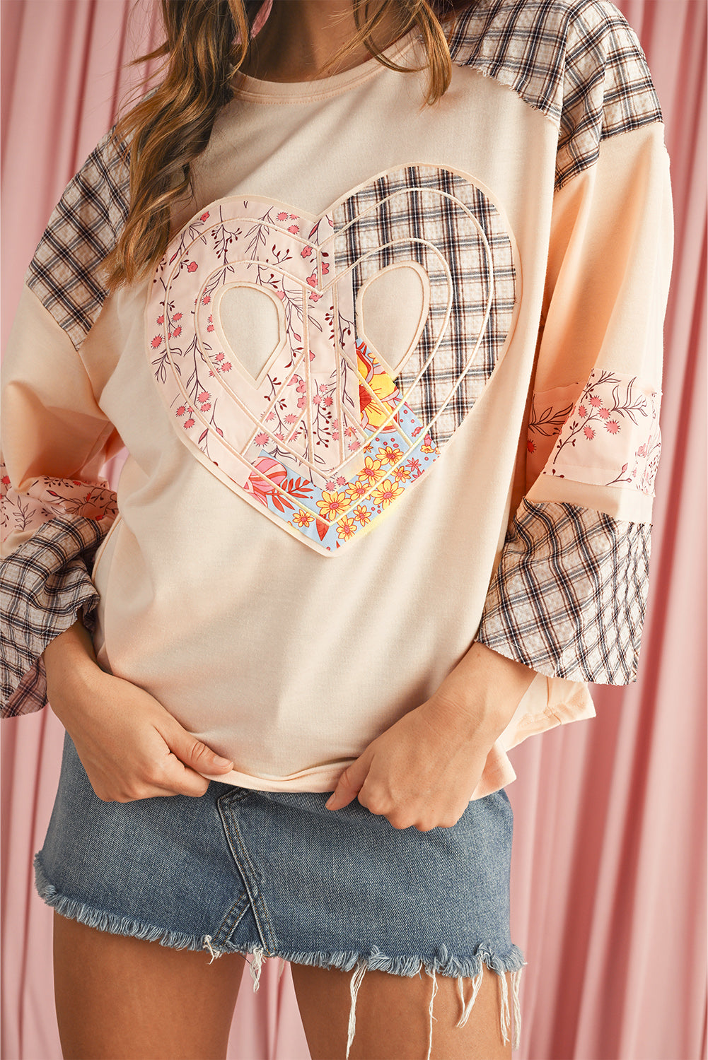Stylish long sleeve top with plaid and floral patchwork design