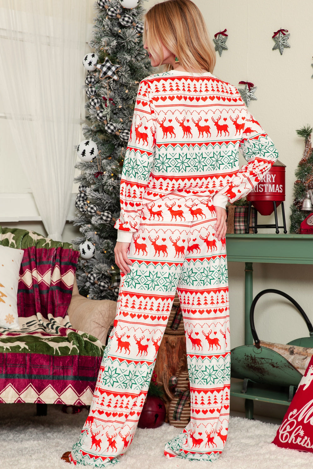 Comfortable Christmas pajama set for women in white