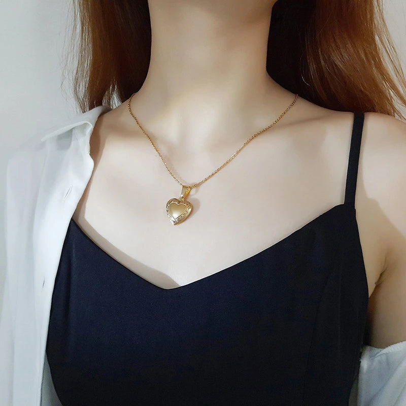 Custom engraved locket pendant for women