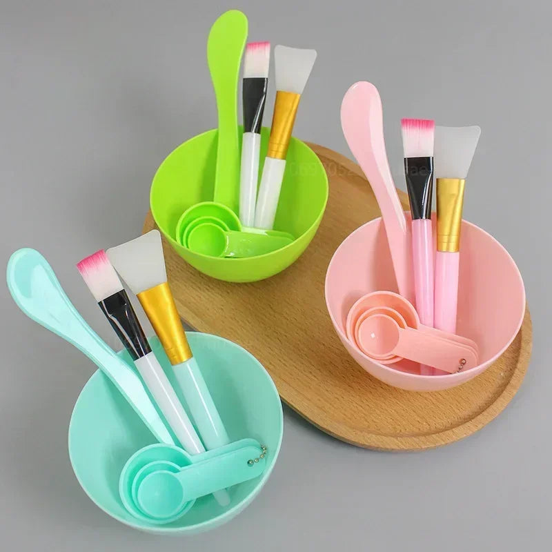 Facial brush and mask set for exfoliating skincare