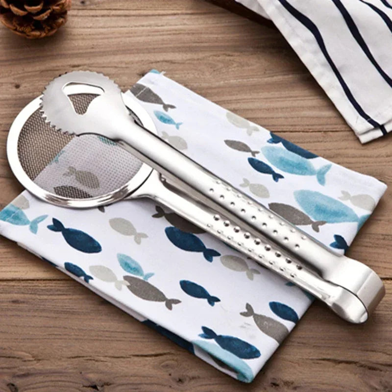 Versatile kitchen strainer for oil, broth, and more