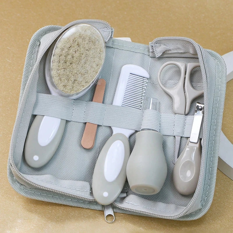 6-piece baby care kit with grooming essentials