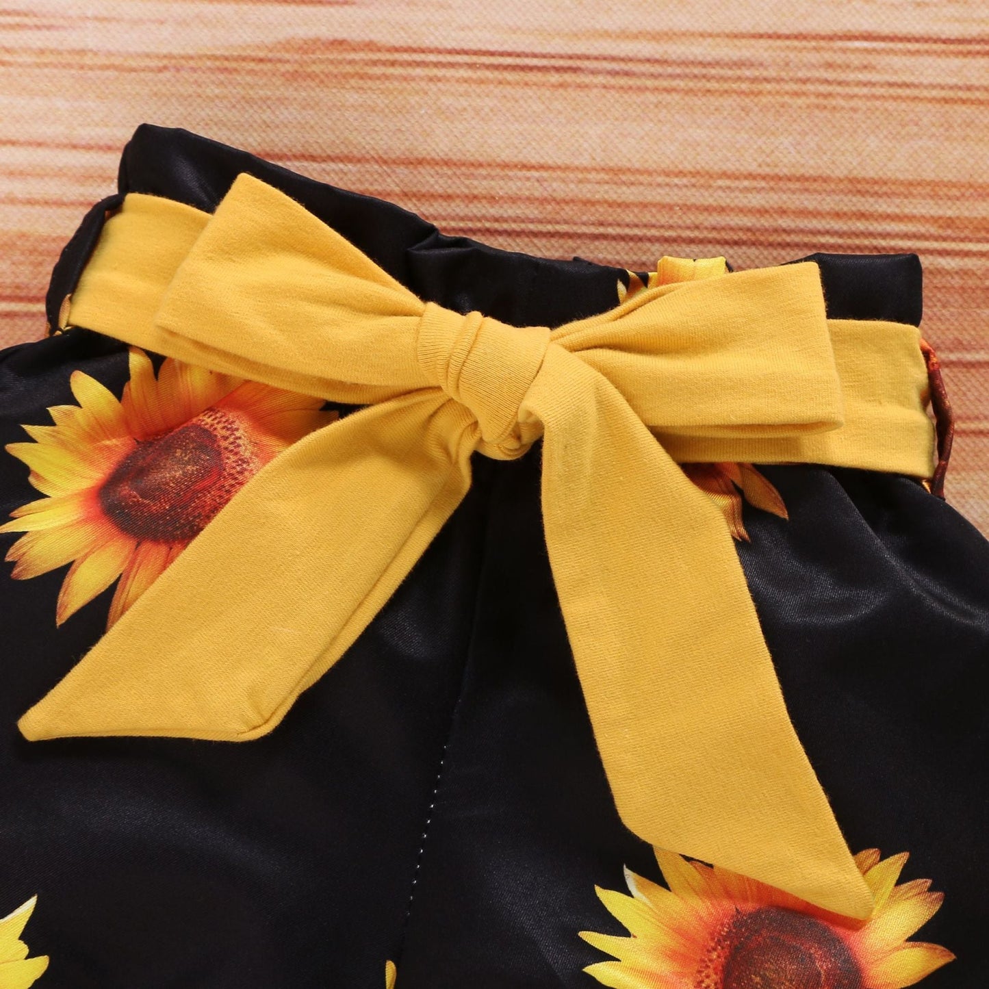 SunnyBloom™ – 3-Piece Baby Girl Sunflower Outfit