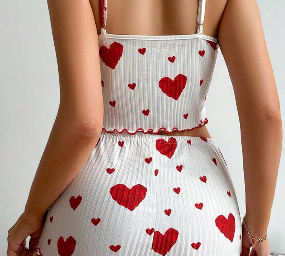 Women’s heart print pajama set in white for a comfy night’s sleep