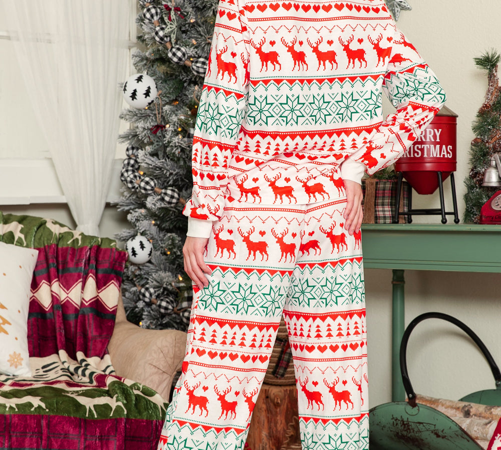 Comfortable Christmas pajama set for women in white