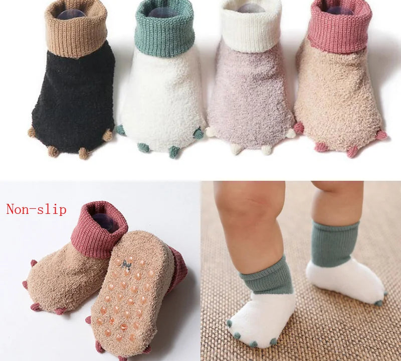 Warm newborn baby socks for cold weather