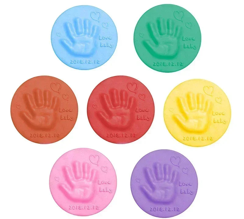 Easy-to-use 3D baby footprint clay set