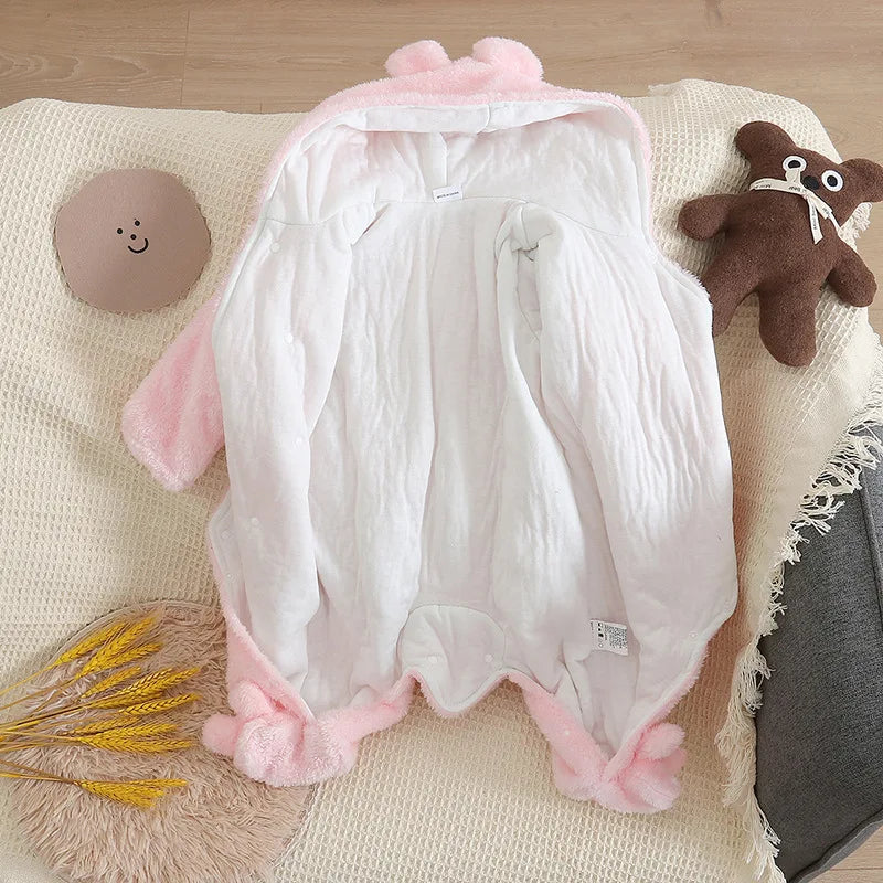 Warm baby jumpsuit for colder seasons