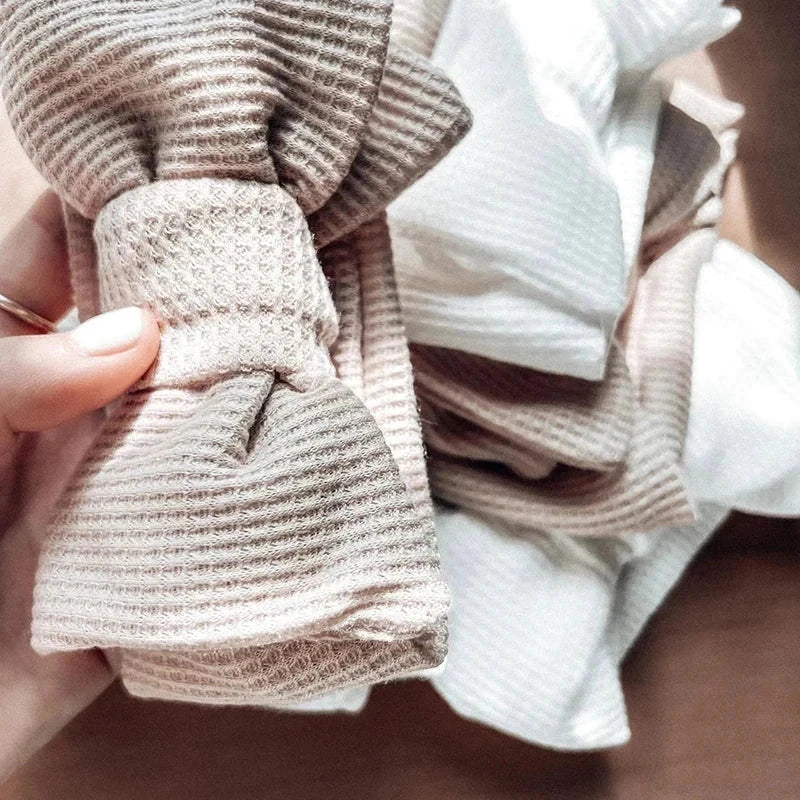 Cute and comfortable newborn baby girl headband