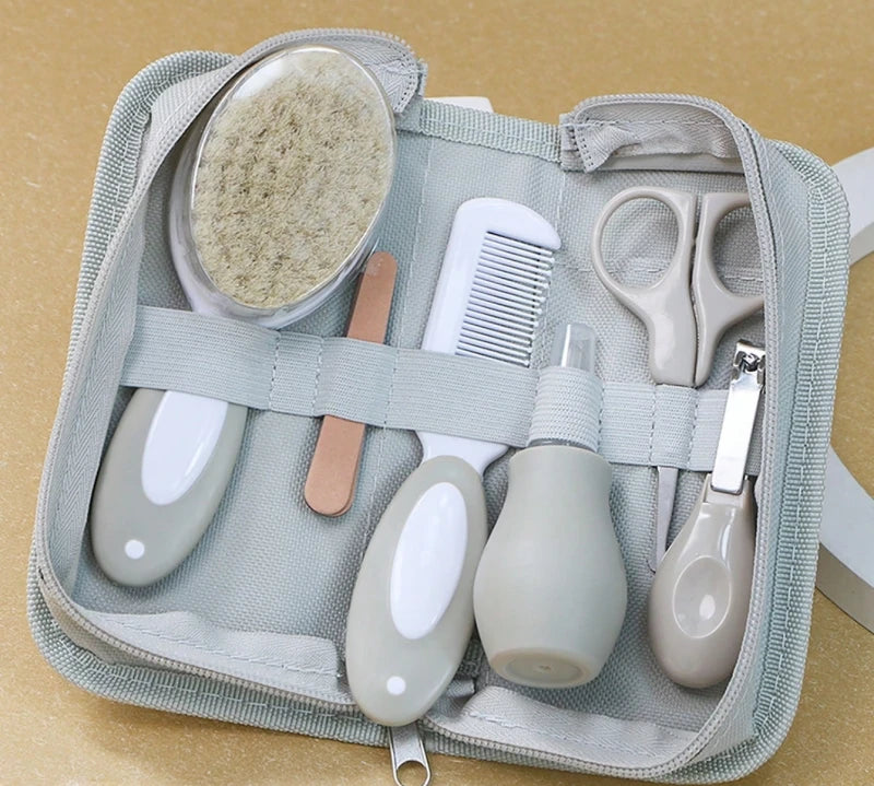 6-piece baby care kit with grooming essentials