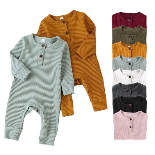 Autumn baby romper in beige with wooden buttons