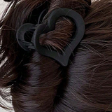 Trendy frosted heart-shaped hair clip in black