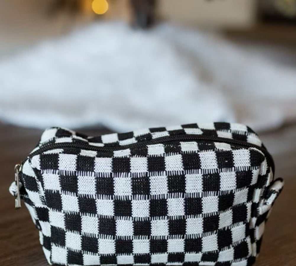 Knitted Checkered Makeup Bag